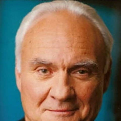 Kenneth Welsh