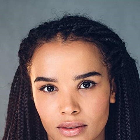 Zoë Robins