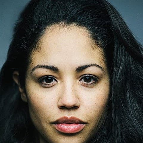 Riann Steele