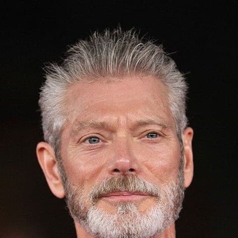 Stephen Lang