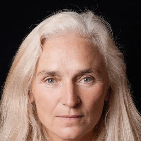 Olwen Fouéré