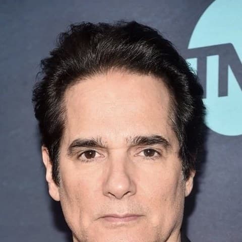 Yul Vazquez