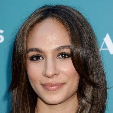 Aurora Perrineau
