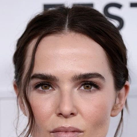 Zoey Deutch
