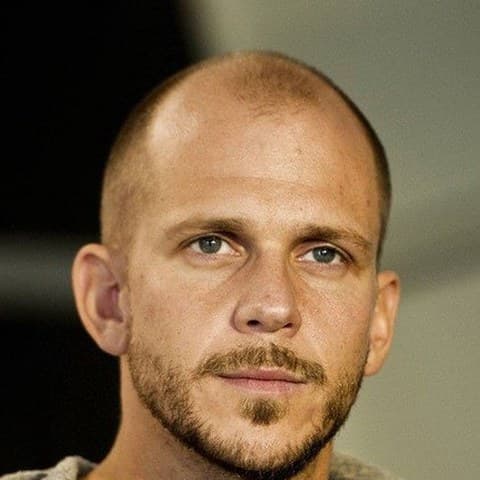 Gustaf Skarsgård