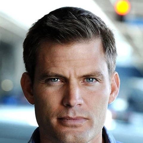 Casper Van Dien