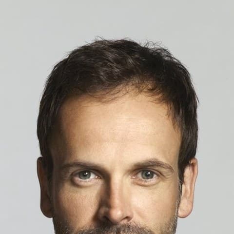 Jonny Lee Miller
