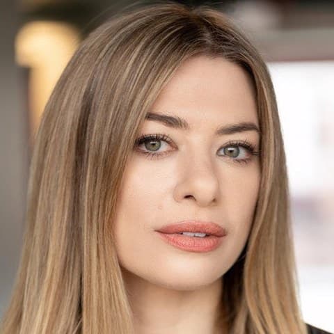 Llana Barron