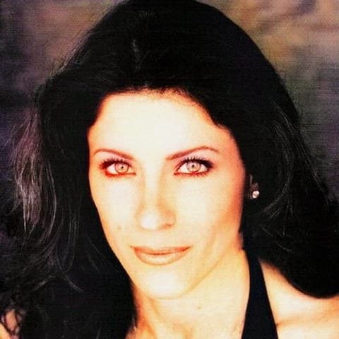 Julie Lott Gallo