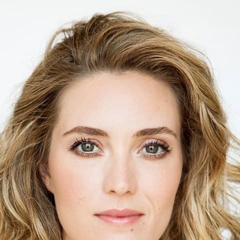Evelyne Brochu