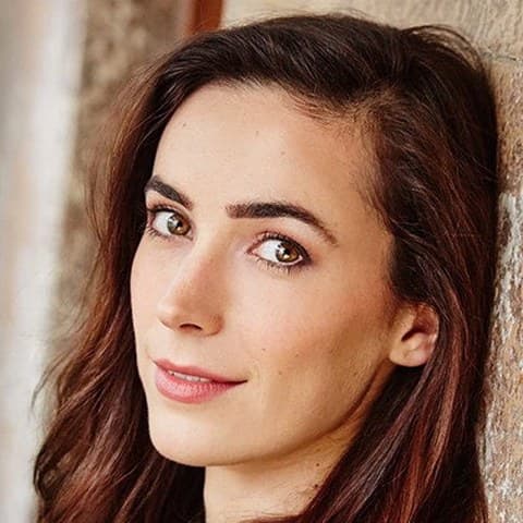 Geraldine Hakewill