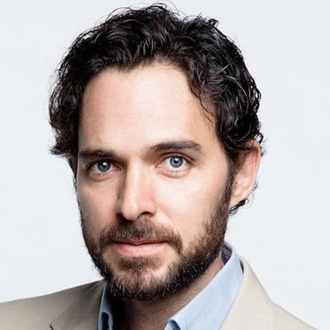 Manolo Cardona