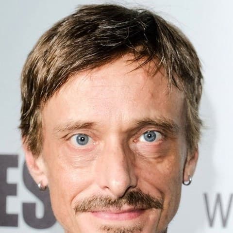 Mackenzie Crook