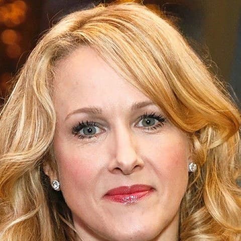 Katie Finneran