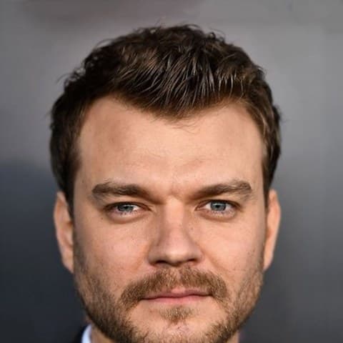 Pilou Asbæk