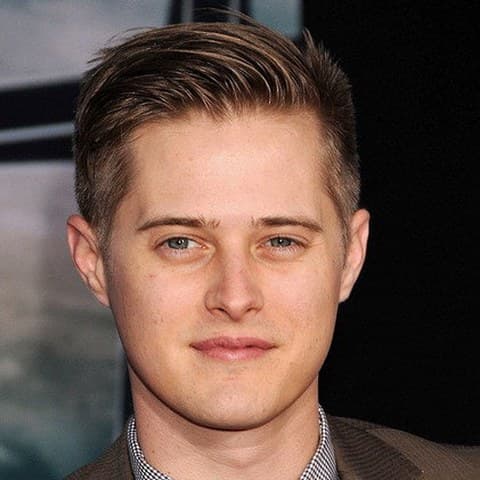 Lucas Grabeel