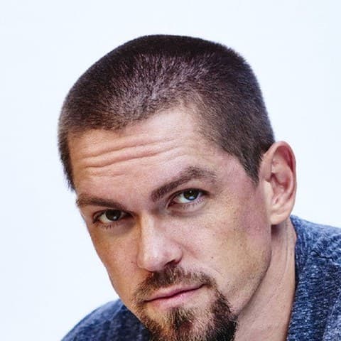 Steve Howey